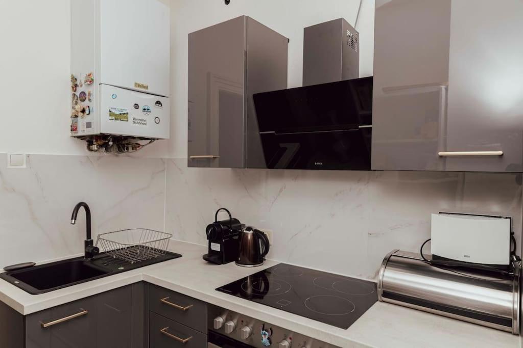 Modern Stylish Comfortable 2 Bedroom Apartment Wien Exterior foto