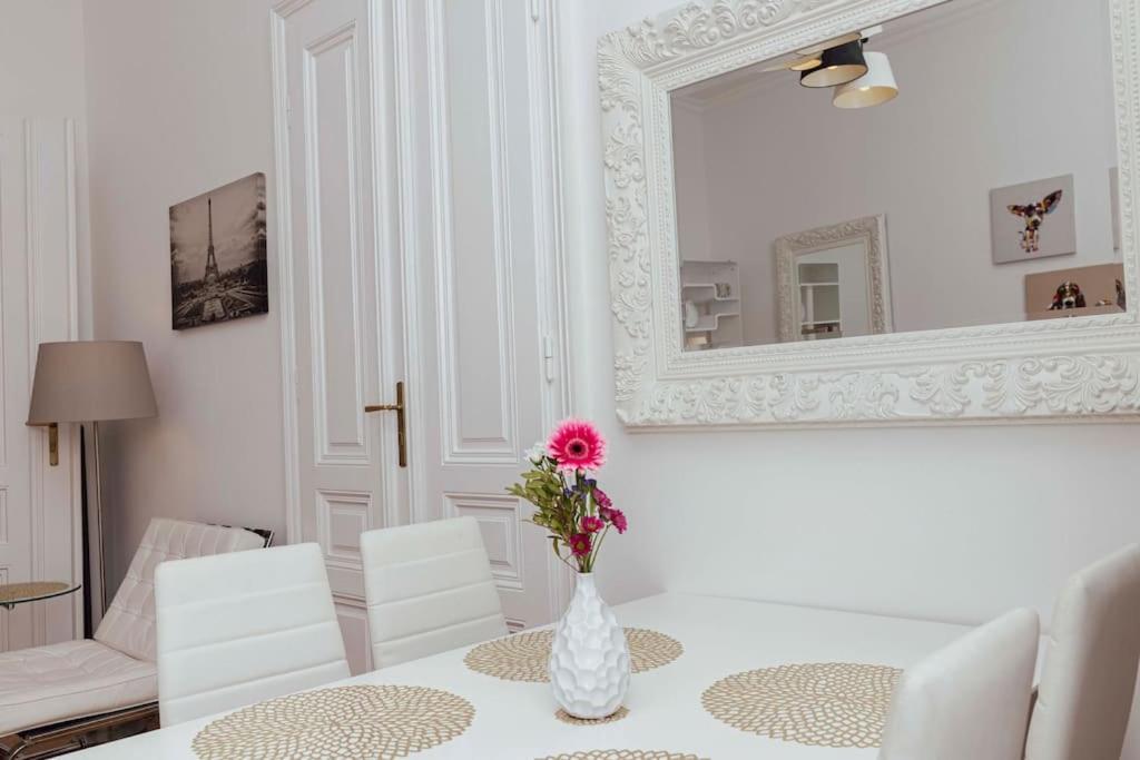 Modern Stylish Comfortable 2 Bedroom Apartment Wien Exterior foto